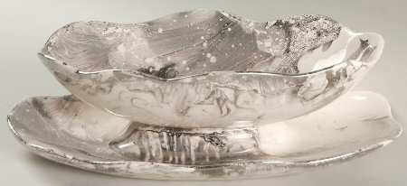 Surf Ballet (White & Platinum) Gravy Boat with Attached Underplate
