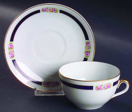 Flat Cup & Saucer Set