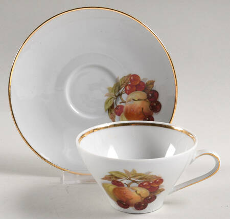 BTH4 (1-16" Gold Trim) Flat Cup & Saucer Set