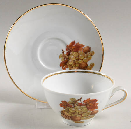 BTH4 (1-16" Gold Trim) Flat Cup & Saucer Set