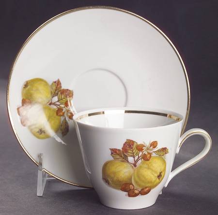 BTH4 (1-16" Gold Trim) Flat Cup & Saucer Set
