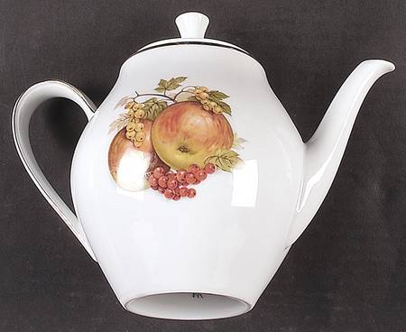 BTH4 (1-16" Gold Trim) Teapot & Lid