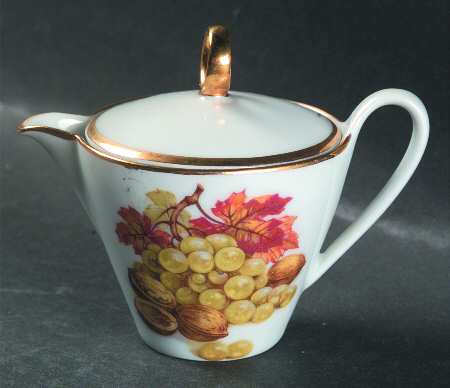 BTH4 (1-8" Gold Trim) Mini Creamer & Lid