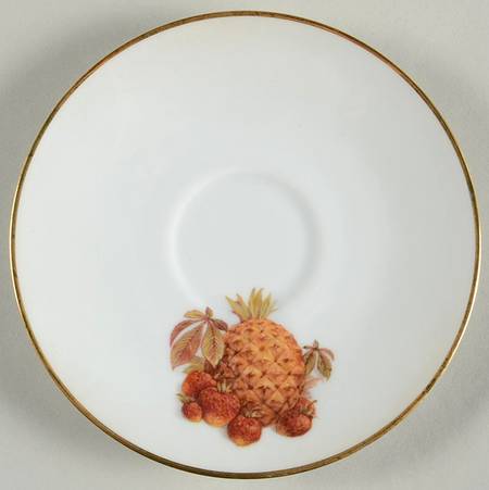 BTH4 (1-16" Gold Trim) Saucer for Flat Cup