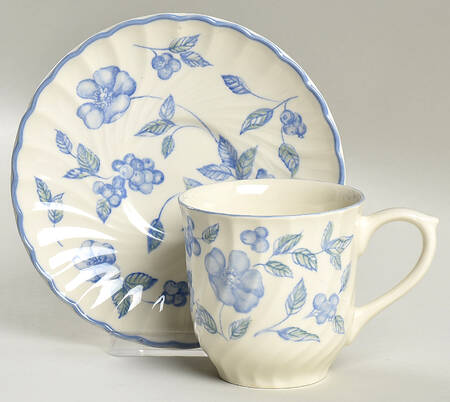 BTT7 Flat Cup & Saucer Set