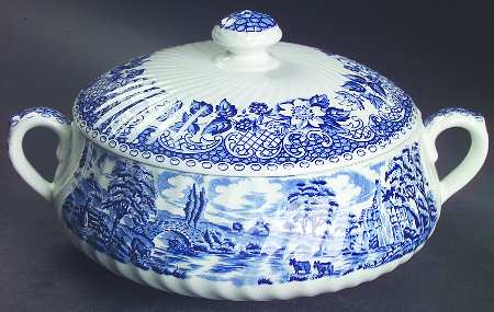 Elizabethan Blue Round Covered Vegetable