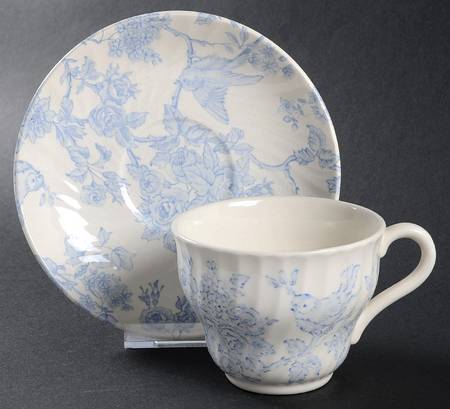 Songbirds Flat Cup & Saucer Set