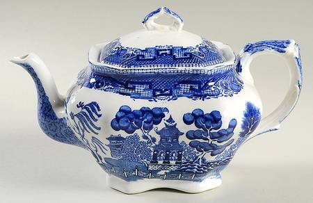 Blue Willow (Non Restaurant, No Trim) Teapot & Lid