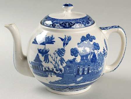 Blue Willow (Non Restaurant, No Trim) Teapot & Lid