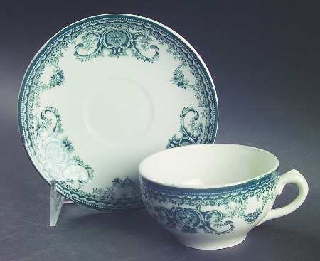 Bonrea Flat Cup & Saucer Set