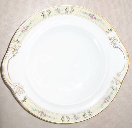 BUF11 Handled Cake Plate