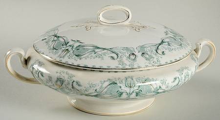 Kenmore (Gold Trim) Round Covered Vegetable