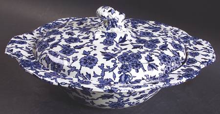 Arden Blue Round Covered Vegetable