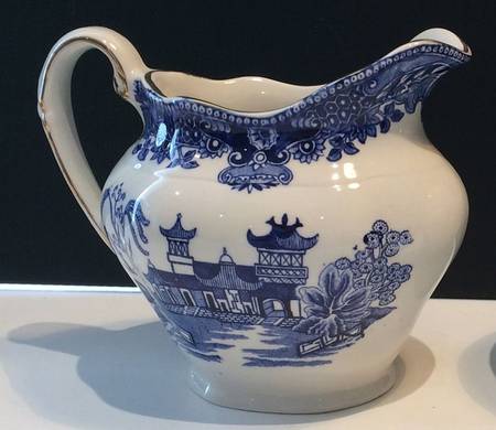 Blue Willow (Gold Trim) Creamer