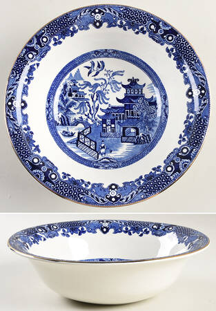 Blue Willow (Gold Trim) 9" Round Vegetable Bowl