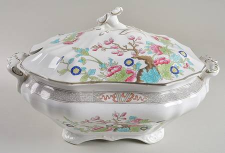 Indian Tree (Scalloped) Oval Tureen & Lid