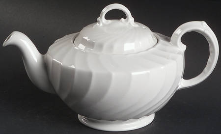 Queen's White Mini Teapot & Lid