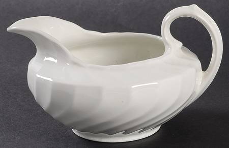Queen's White Creamer