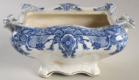 Raleigh (Flow Blue) Sauce Boat No Lid