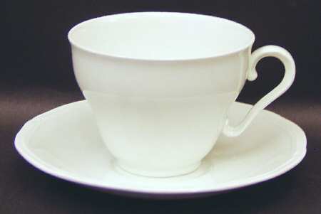 Terrace White Flat Cup & Saucer Set