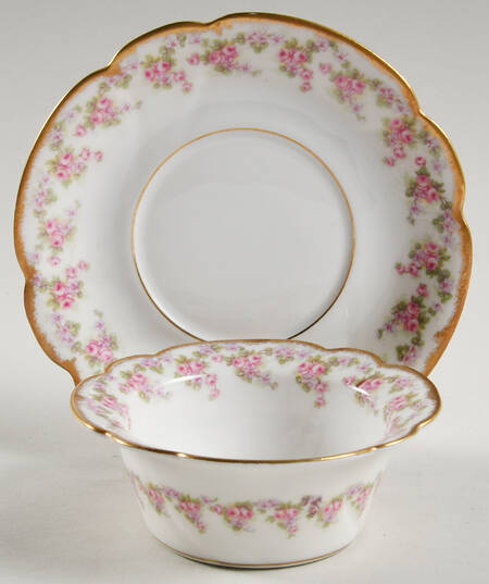 Bridal Wreath Ramekin & Saucer Set