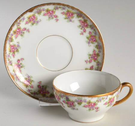 Bridal Wreath Flat Cup & Saucer Set