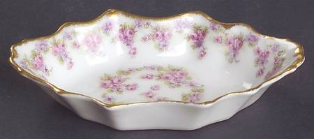 Bridal Wreath Nut Dish