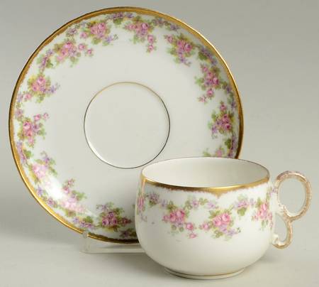 Bridal Wreath Flat Cup & Saucer Set