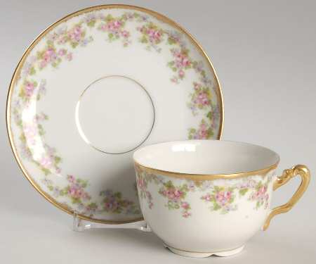 Bridal Wreath Flat Cup & Saucer Set