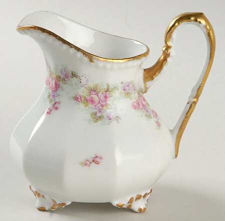 Bridal Wreath Creamer