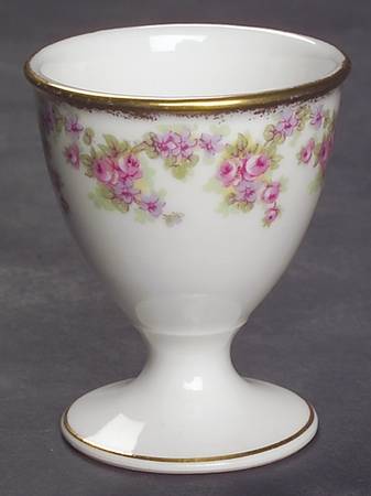 Bridal Wreath Single Egg Cup