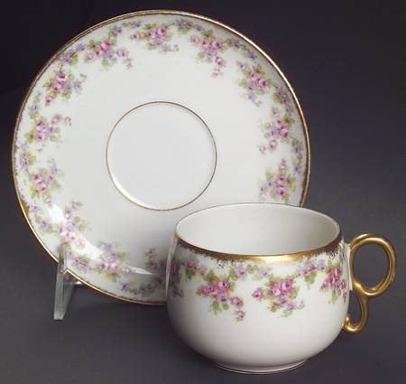 Bridal Wreath Flat Cup & Saucer Set