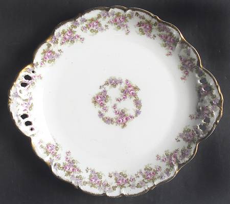 Bridal Wreath Handled Cake Plate