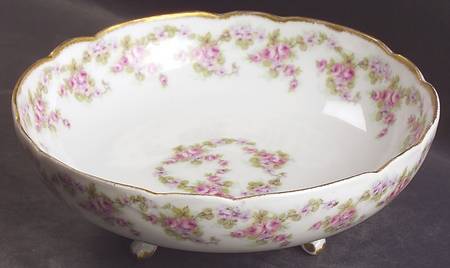 Bridal Wreath 7" 3 Toed Round Bowl