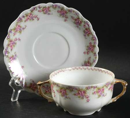 BWD1 Flat Bouillon Cup & Saucer