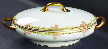 BWD114 Oval Covered Vegetable