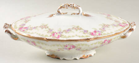 BWD126 Oval Covered Vegetable