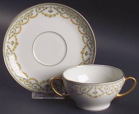 BWD13 Flat Bouillon Cup & Saucer
