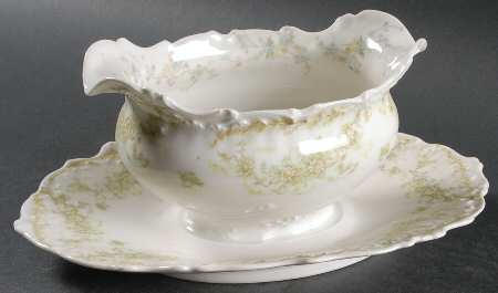 BWD2 Gravy Boat with Attached Underplate