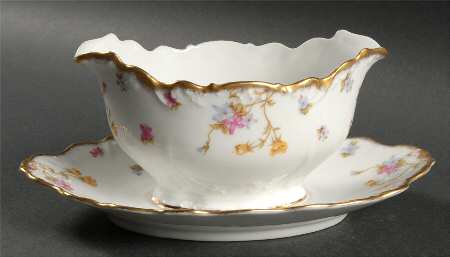 BWD29 Gravy Boat with Attached Underplate