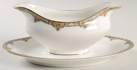 BWD30 Gravy Boat with Attached Underplate