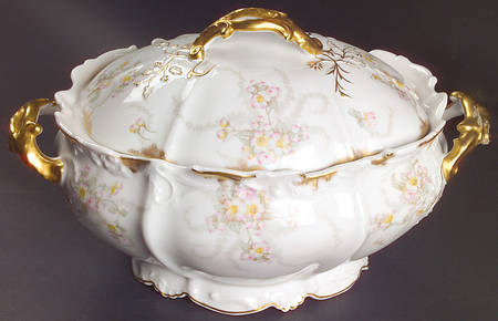 BWD32 Tureen &  Lid