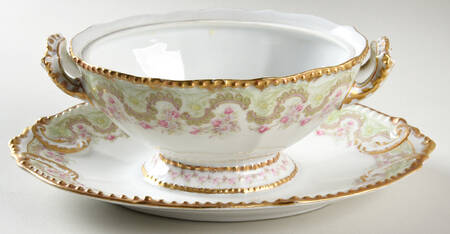 BWD39 Gravy Boat w/Attached Underplate No Lid
