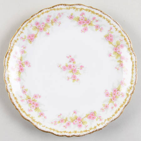 BWD4 Coupe Dessert Plate by Bawo & Dotter