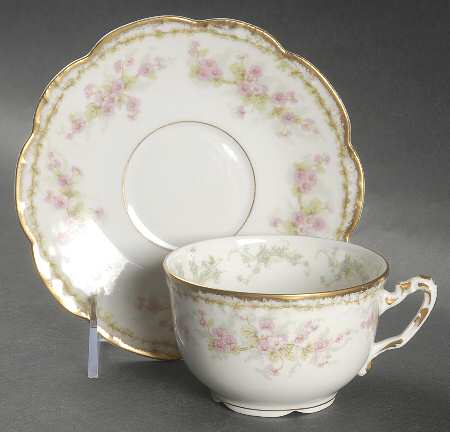 BWD4 Flat Cup & Saucer Set