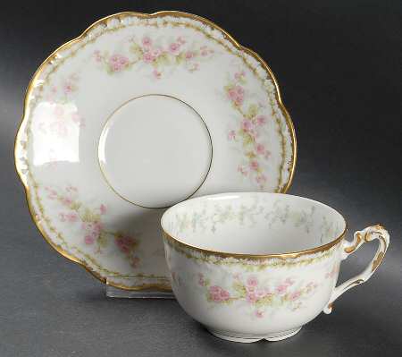 BWD4 Oversized Cup & Saucer Set