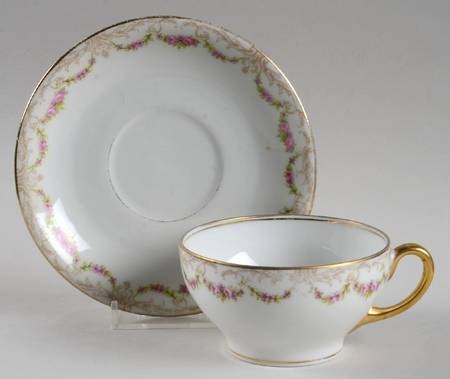 BWD45 Footed Cup & Saucer Set
