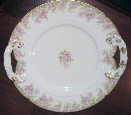 BWD48 Handled Cake Plate