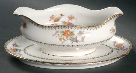 BWD5 Gravy Boat with Attached Underplate