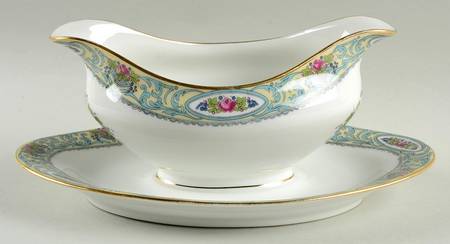 BWD50 Gravy Boat with Attached Underplate